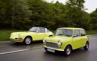 Classic Mini And Porsche Motion Wallpaper