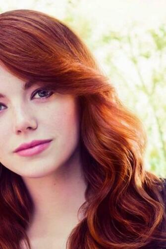 Emma Stone Portrait iPhone Wallpaper