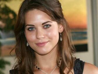 Super Lyndsy Fonseca Wallpaper Full HD Pictures