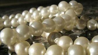 Pearls Jewellery Wallpaper