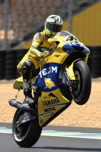 Fotos De Motos Videos Valentino Rossi Whellie