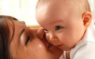 Baby With Mother Wallpaper
