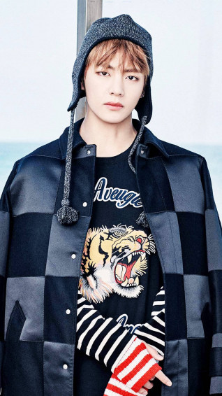 Bts Tae Hyung Black Wallpaper