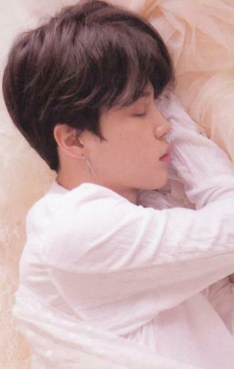 Jimin Bts Wallpaper Discovered By Mowollena On We Heart It