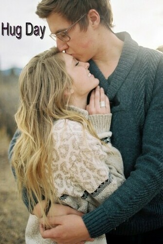 Happy Hug Day HD Wallpaper Pack