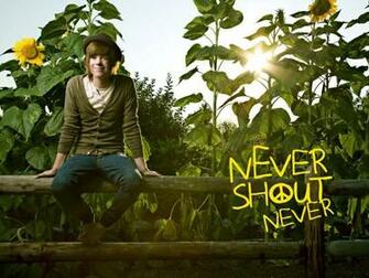 Altwall Nevershoutnever Wallpaper