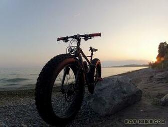 Wallpaper Wednesday Canadian Moonlander Fat Bike