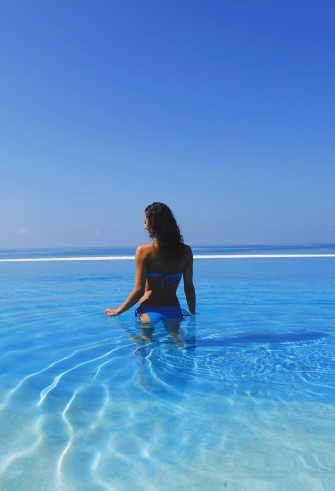 Ocean Girl Wallpaper For iPhone Pro Max X