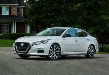 Nissan Altima Wallpaper
