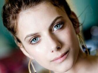 HD Melanie Laurent Wallpaper HDwallsource