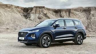 Hyundai Santa Fe Front Three Quarter HD Wallpaper
