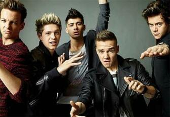 One Direction Pic Santa Banta