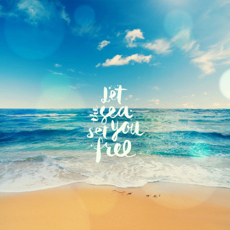 Enjoy The Summer Sun In This Beautiful Beach Wallpaper