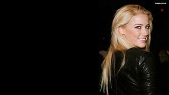 Amber Heard Black Dress Wallpaper HD