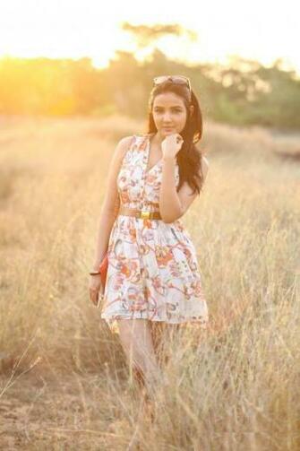 Jasmin Bhasin New Full HD Wallpaper Tashan E Ishq
