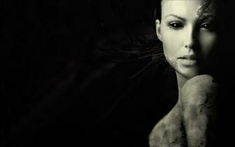 Wallpaper Beautiful Girl Black Background Photo