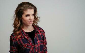 Anna Kendrick Wallpaper Background