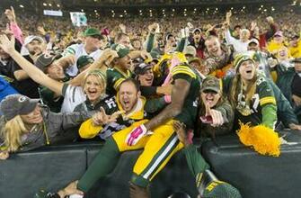 Green Bay Packers Flatten Minnesota Vikings The