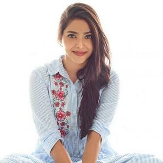Aishwarya Lekshmi Image News Bugz