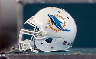 Aug Canton Oh Usa Miami Dolphins Helmet With The New Logo