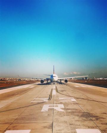 Airport Runway Pictures HD Image
