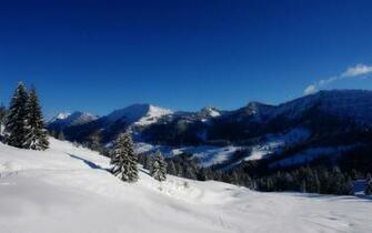 Winter Mountains Wallpaper