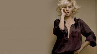 Elisha Cuthbert Wallpaper HD