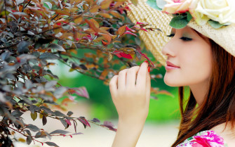 Beautiful Girl Wallpaper