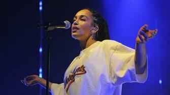 Jorja Smith Shepherd S Bush Empire London She Sets Herself