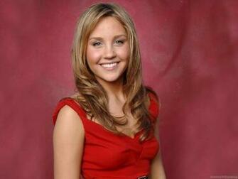 Amanda Bynes Actress Wallpaper Sweet Angel Only