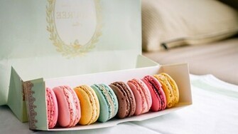 Macarons Wallpaper