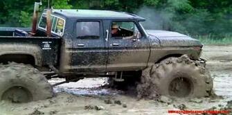 Trucks Mud Bogging Amazing Wallpaper