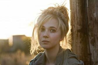 Juno Temple HD Wallpaper