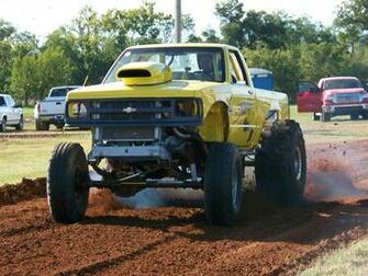 Mud Bogging Wallpaper
