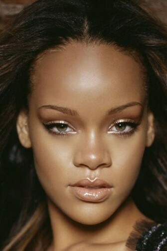 Rihanna HD iPhone Wallpaper