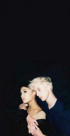 Sivan Homescreen Troye Lockscreen