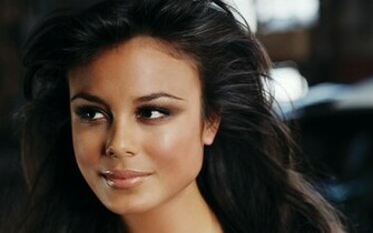 Nathalie Kelley Widescreen Wallpaper