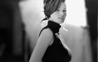 Shania Twain Classy Desktop Pc And Mac Wallpaper