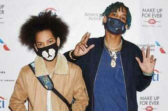 Ayo Teo Wallpaper