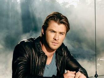 Chris Hemsworth Wallpaper
