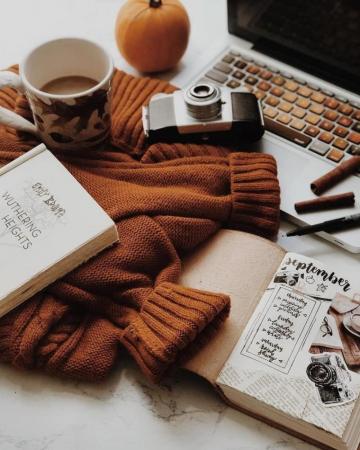 Be A Queen On Fall Autumn Aesthetic Photography