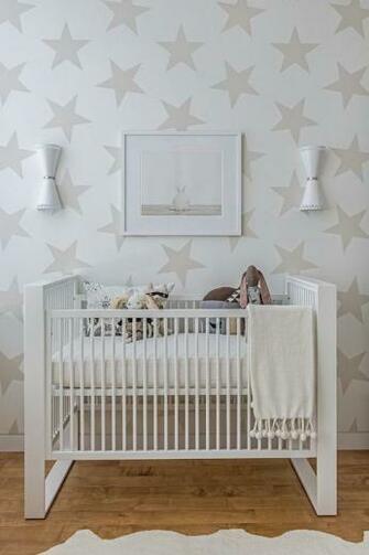 Wallpaper Sissy And Marley Nursery