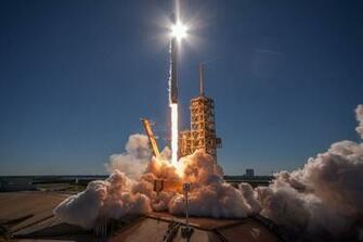 Spacex Fans Here Are Hi Res Wallpaper For Your Phone Or Pc