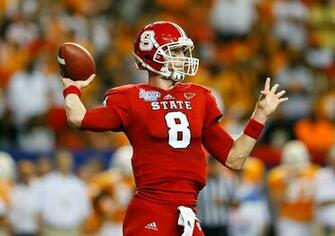Mike Glennon North Carolina State Wolfpack Looks Pass