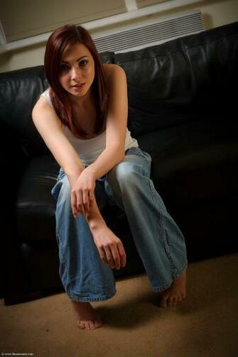 HD Wallpaper Cyra Pornstar Women Model Barefoot Redhead