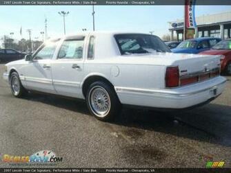 Lincoln Town Car Lowrider Wallpaper Signature