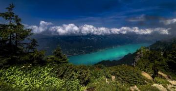 Lake Brienz Wallpaper