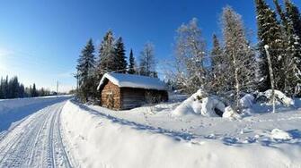 Snowy Cottage Wallpaper