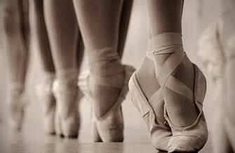 En Pointe Pli S And Ballet Shoes