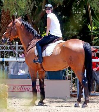 Kaley Cuoco Photos Riding A Horse At Club In La